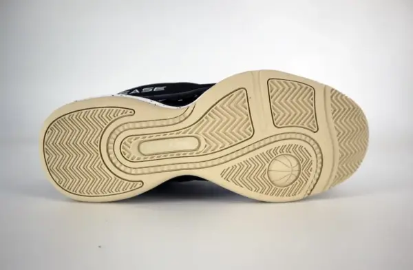 Chaussures de basketball SUSPENDED Low – Noir/blanc/crème – Image 6